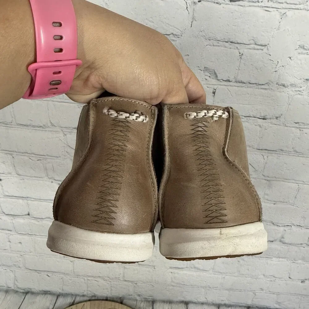 Olukai Manu Hope Slip On Ankle Booties Womens Size 8 Tan Nubuck Wool Lined